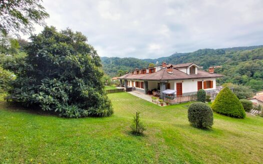 RIVODORA, Baldissero Torinese, Porzione di villa bifamiliare