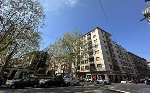 Luminosissima ampia metratura adiacenze Corso Dante