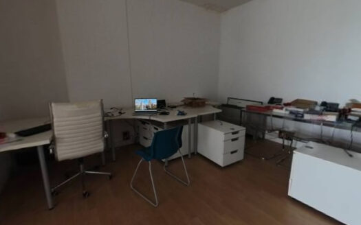 Torino, ufficio di 112 mq