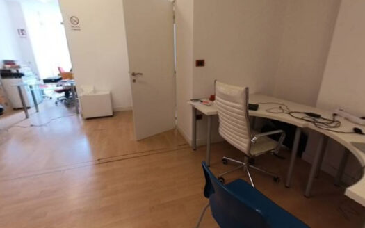 Torino, ufficio di 112 mq