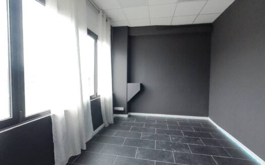 Beinasco, Capannone di 680 mq