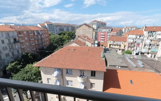 Torino  Appartamento in Vendita
