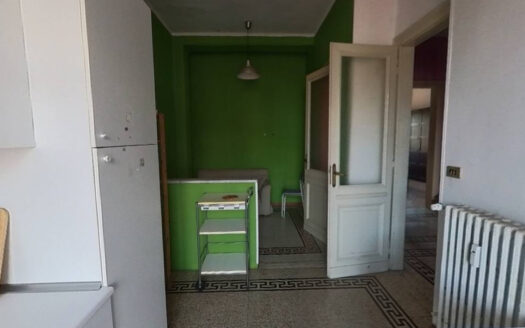 QUADRILOCALE COMPLETAMENTE ARREDATO