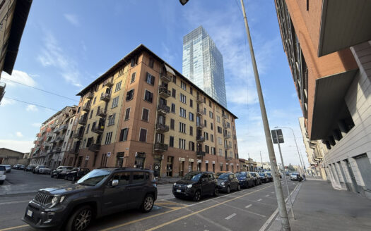 Luminoso trilocale in Via Nizza – Palazzo della Regione