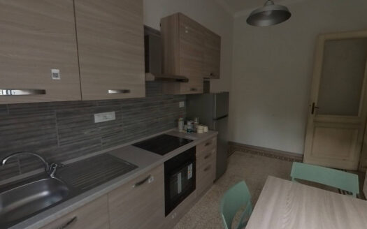 Trilocale arredato – piazza Galimberti 21