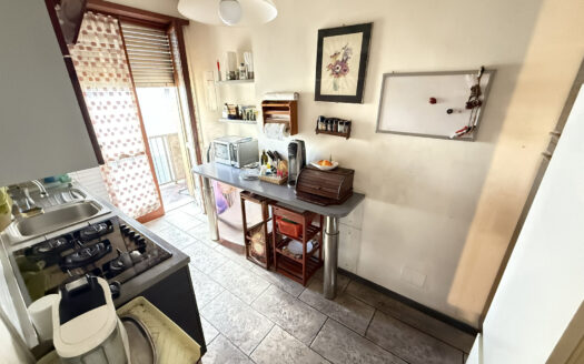 Luminoso quadrilocale adiacense Corso Massimo D'Azeglio