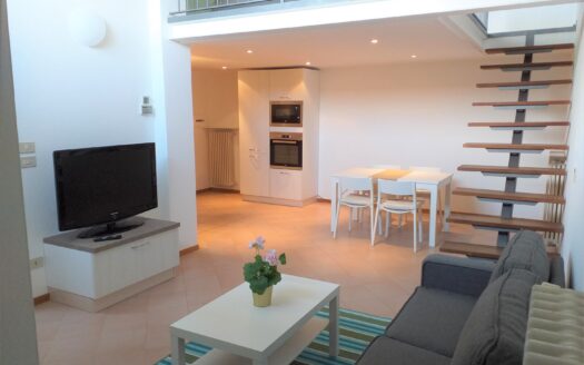 Biella via Campania, appartamento con soppalco uso investimento