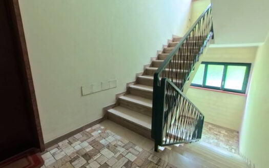 Biella via V. Luisetti Quadrilocale di 109mq