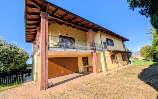 Villa con giardino e vista lago di Viverone