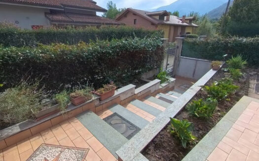 VILLAR PEROSA villa indipendente 3 lati